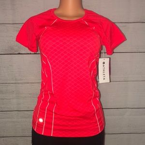 Athleta Finish Fast Line Tee
